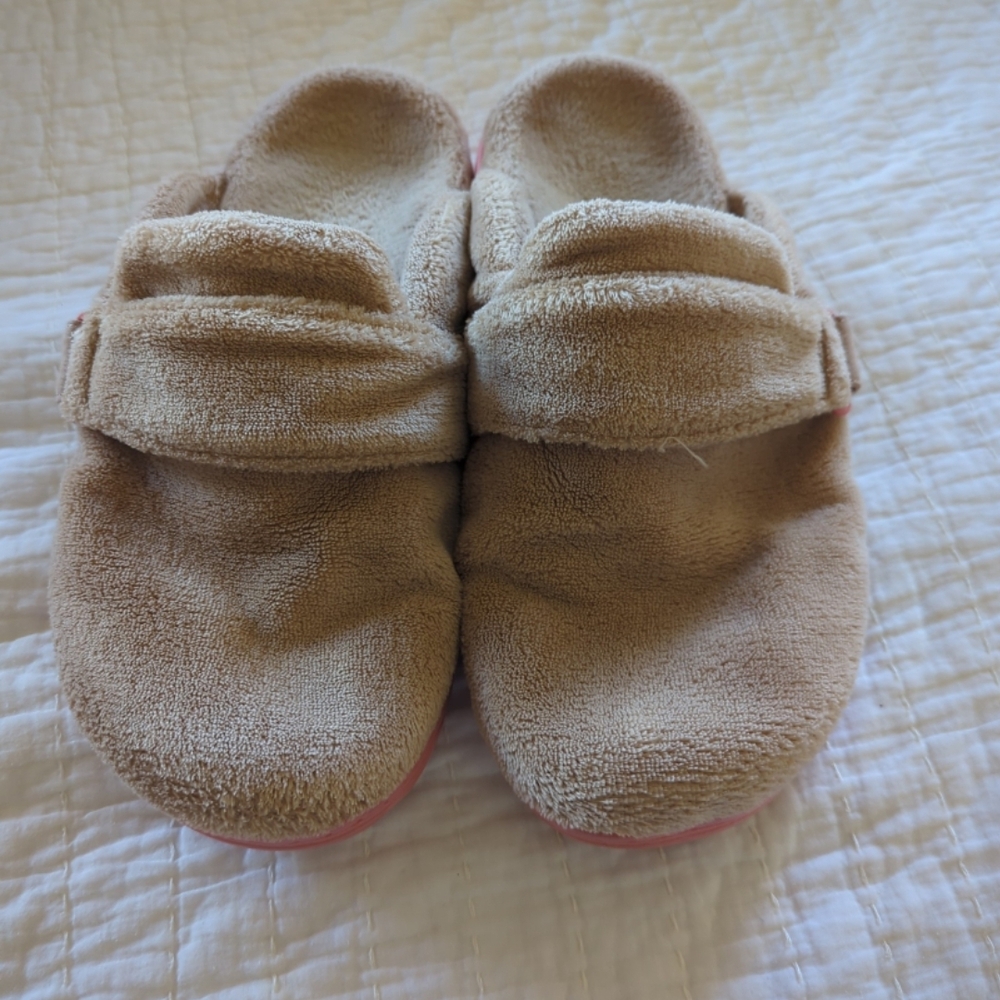 Vionic Tan Slippers with Pink Accents